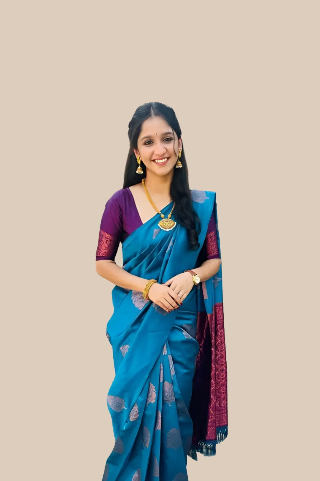 Right profile emphasizing blouse and fabric richness