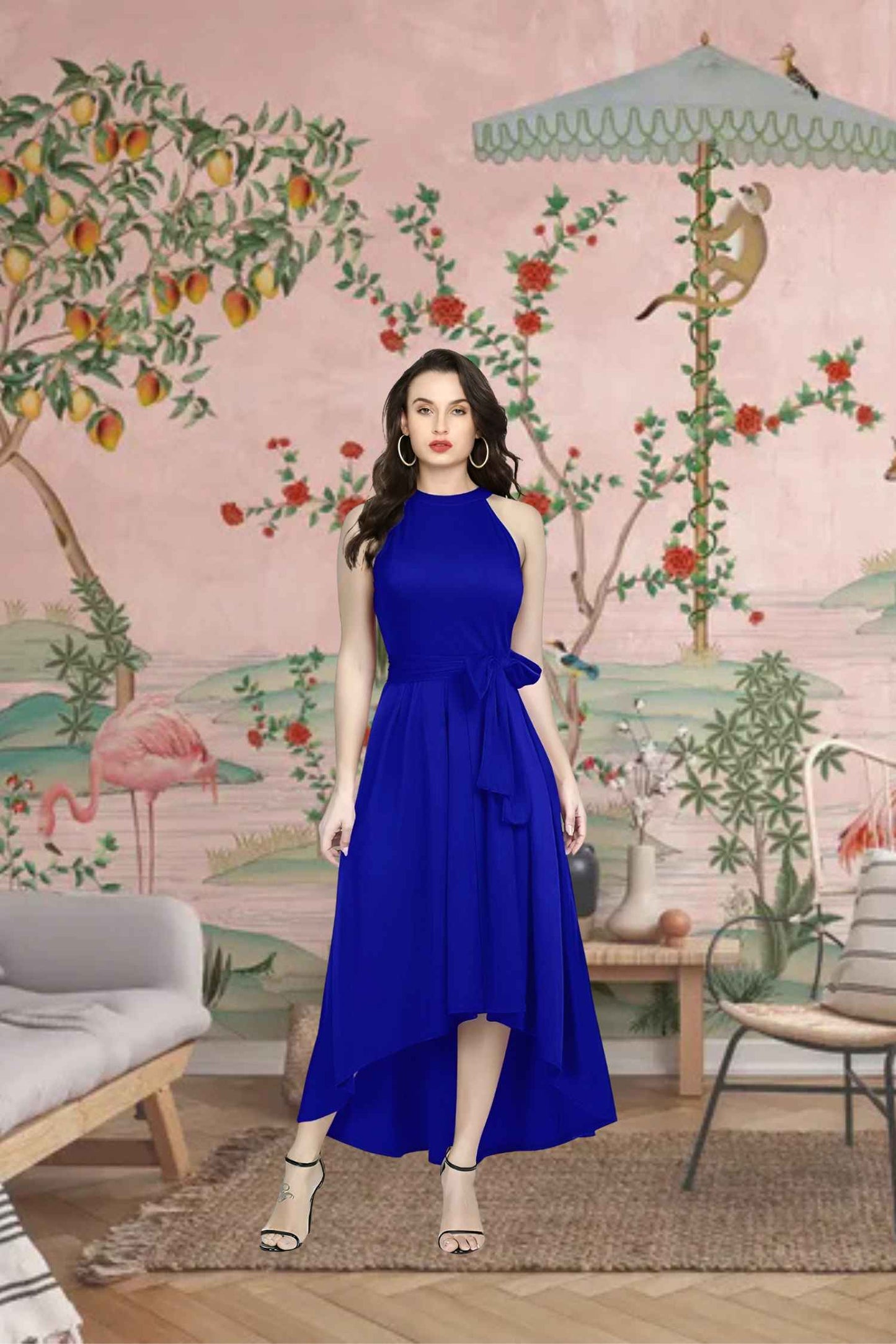 Front view: Halter neck encrypting gazes