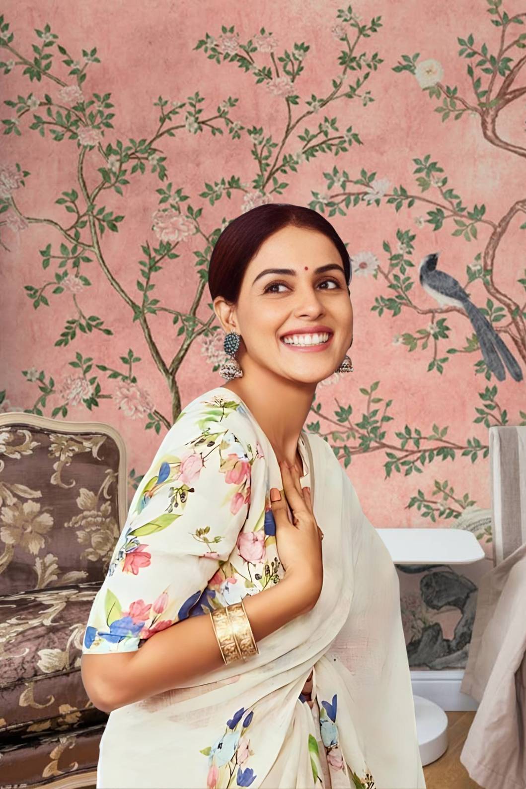 Close-up of digitally printed pallu with vibrant hues