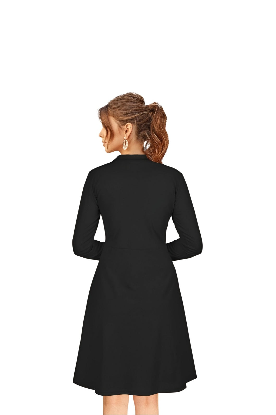 Full back pose – clean knit design without shoulder netting