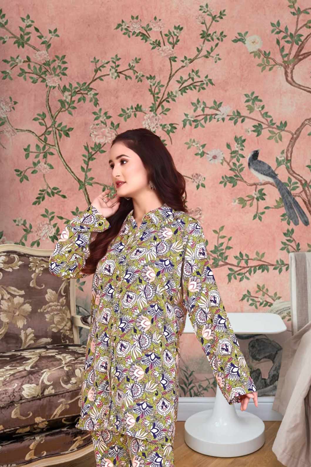 Right side profile showing shoulder fit and pant cut – lifestyle background