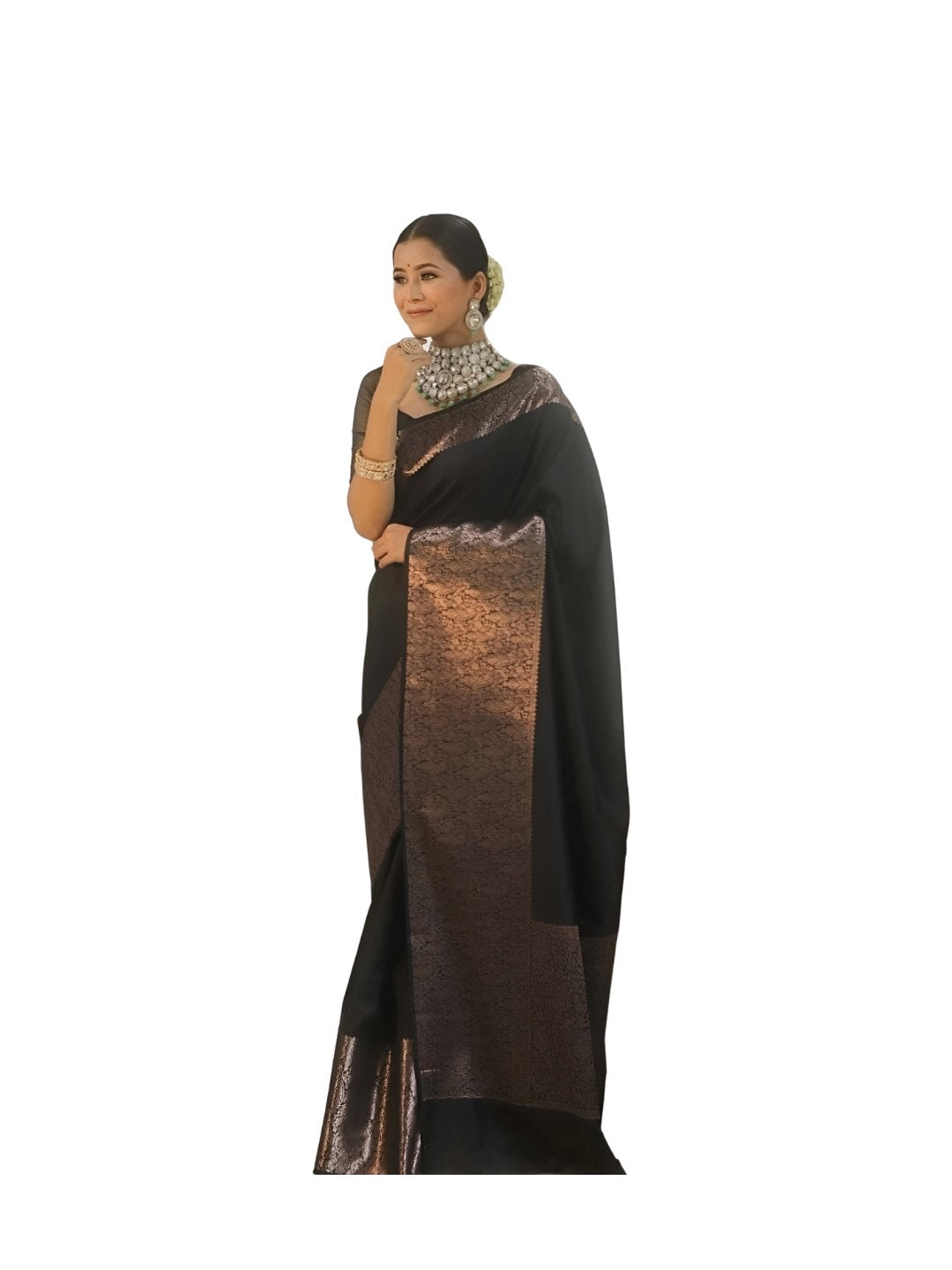 Full frontal saree display, highlighting motif