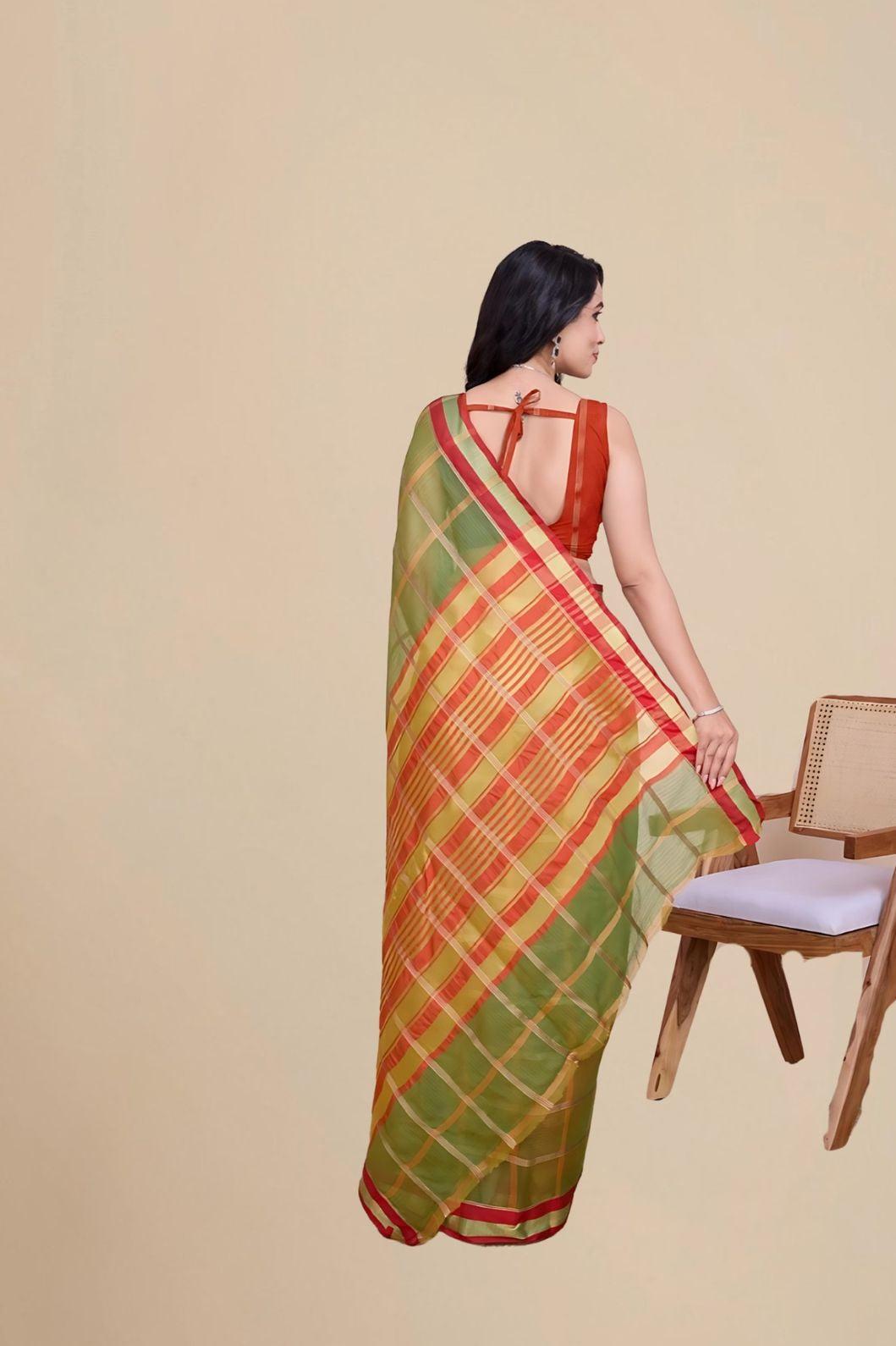 Studio back view of pallu and unstitched blouse look