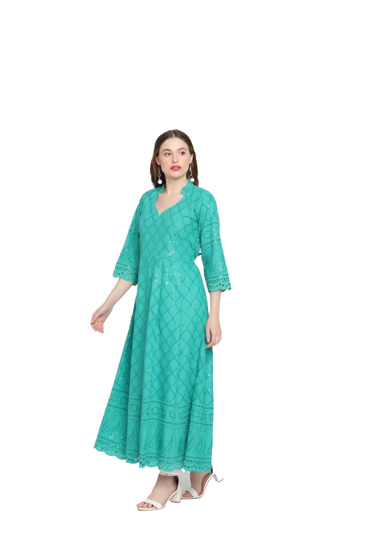 Side profile, light as mist