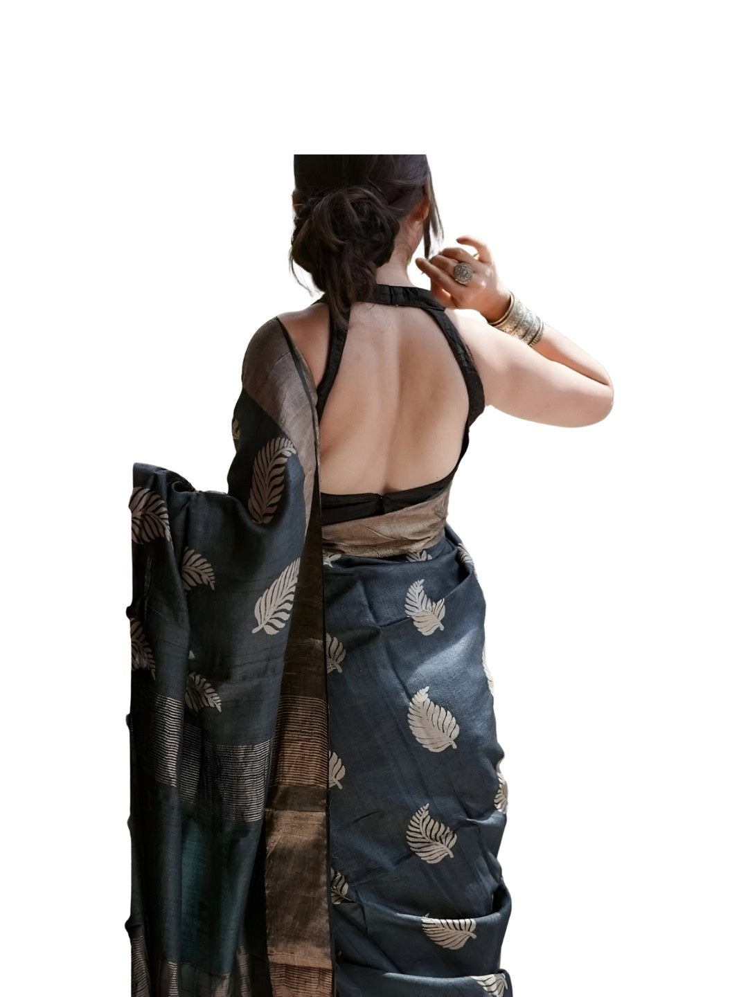 Drape and blouse area clearly visible