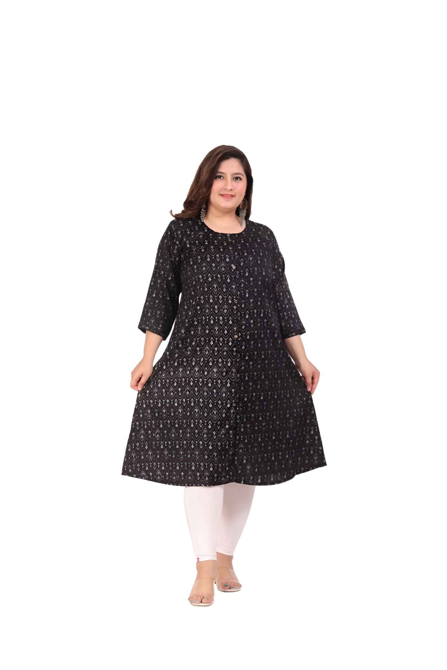 Kurti isolated like a midnight breeze