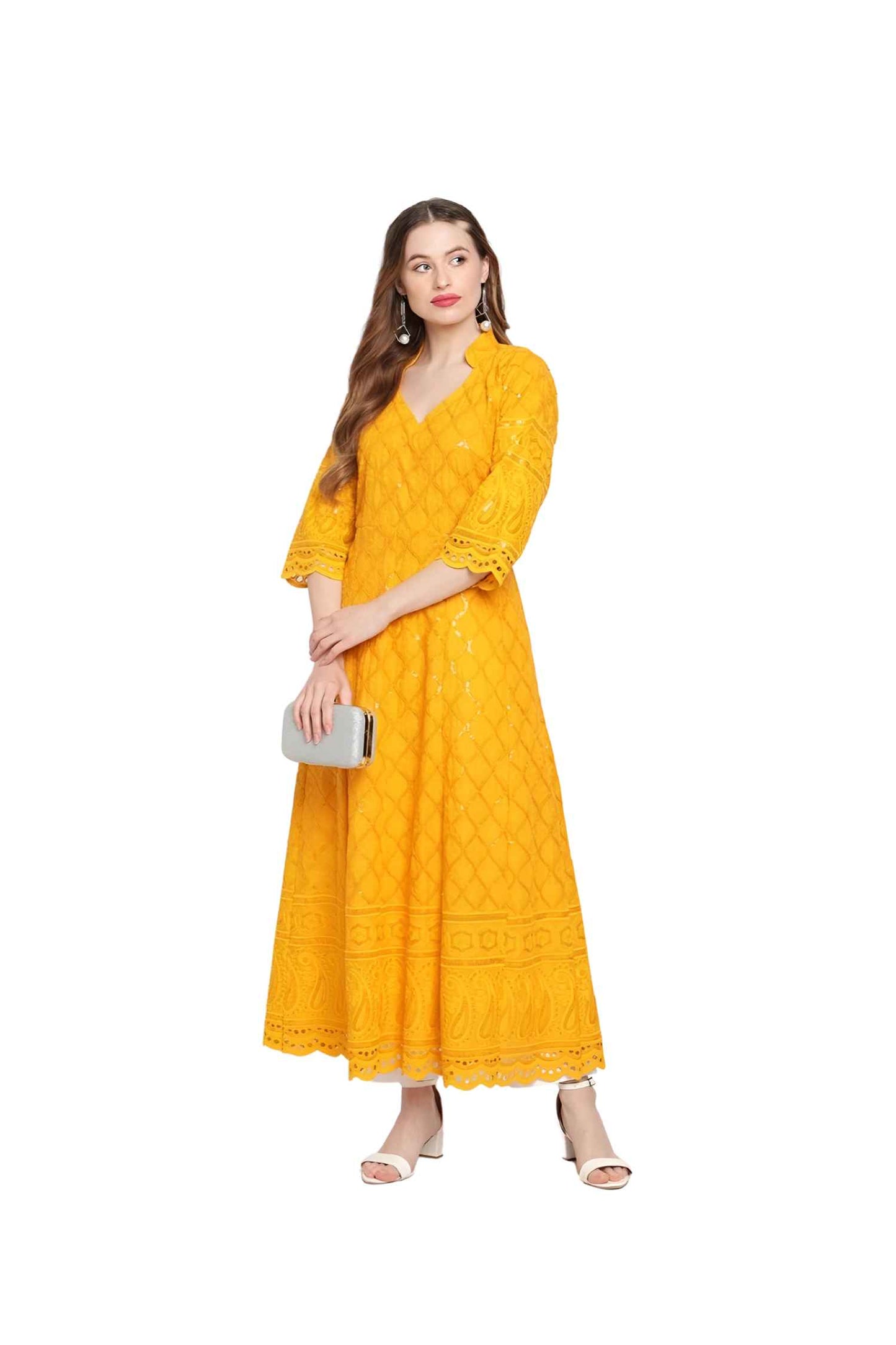 Side view capturing the gentle straight fall