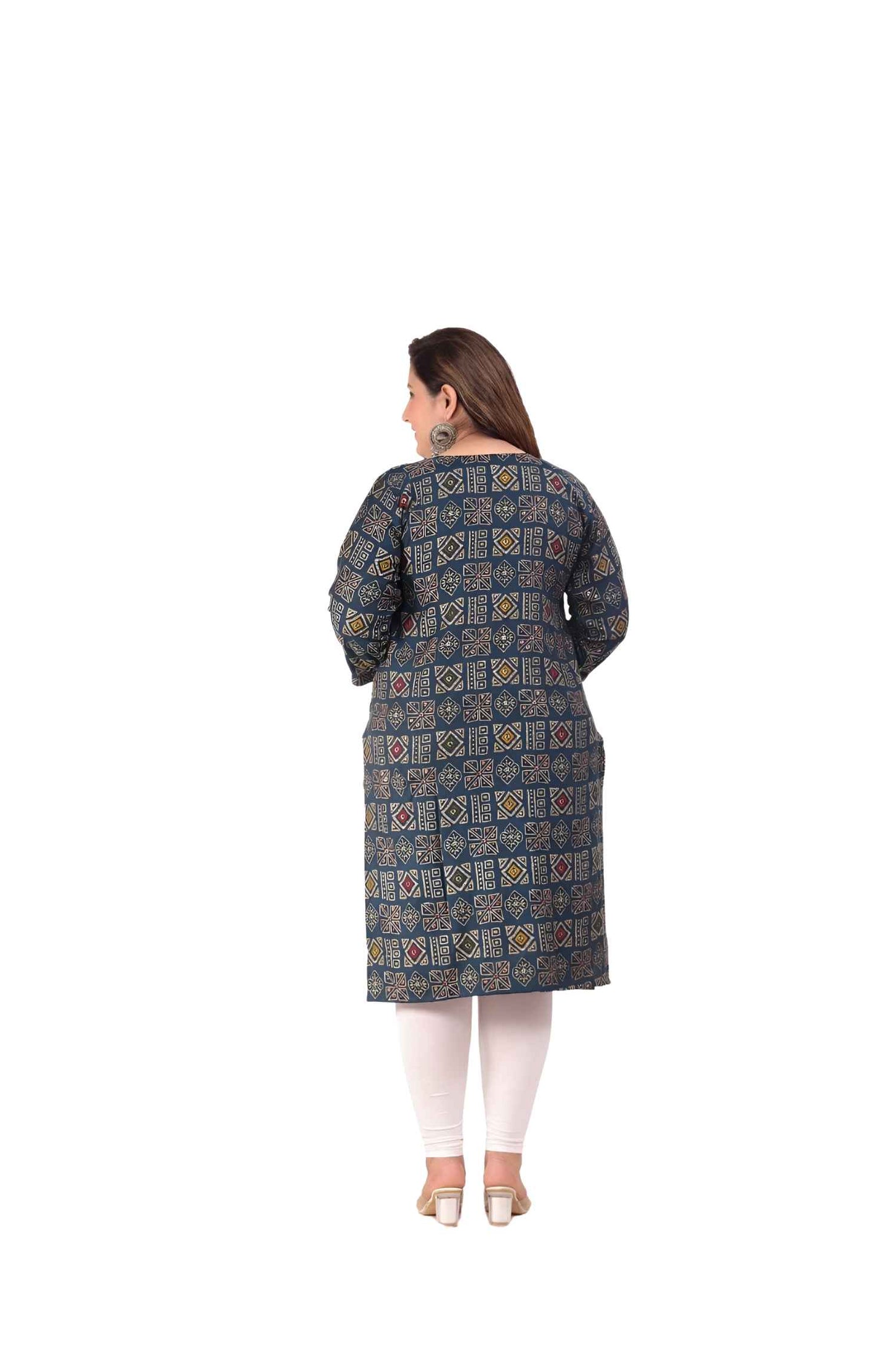 Back view showcasing the smooth lines and professional detailing 🌱