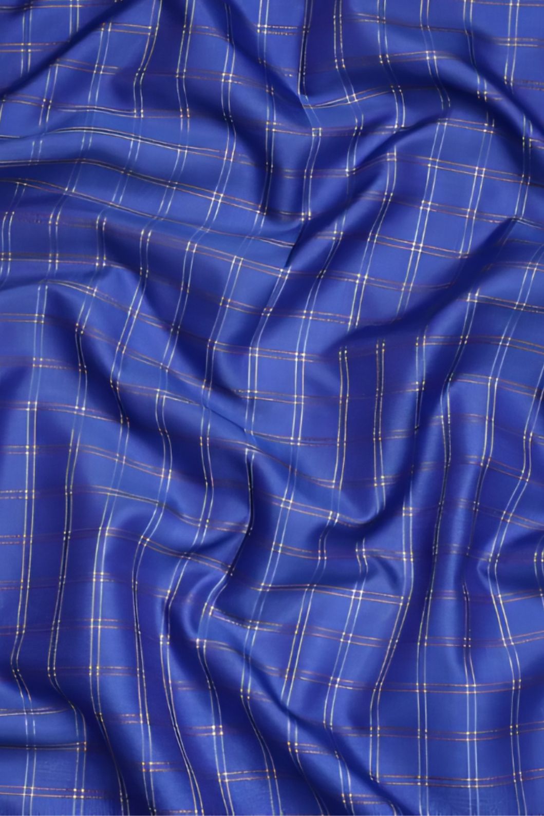 Close-up of studio pallu with cotton silk shine and grid