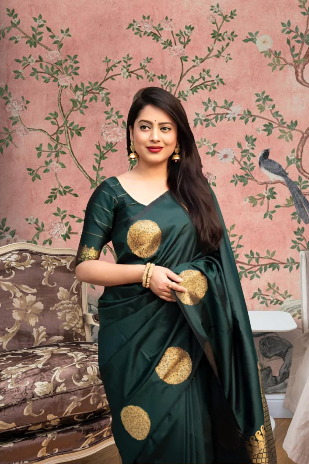 Front view of green printed silk saree in royal setting