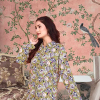 Right side profile showing shoulder fit and pant cut – lifestyle background