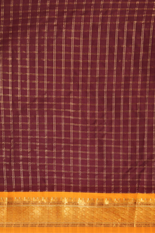 Zoomed-in checkered pattern on cotton-silk