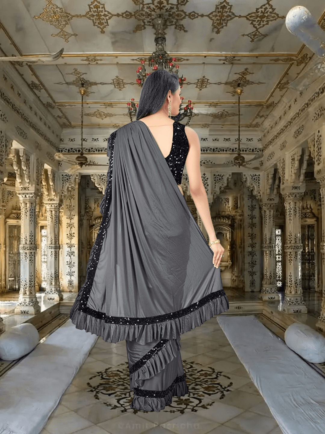 Stretch test of grey Lycra saree – wrinkle-free fabric