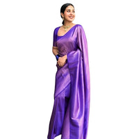  Zoom on indigo patterns & fabric sheen