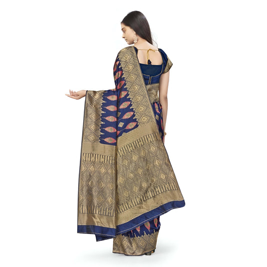 zoom: nano-coating on Banarasi yarns