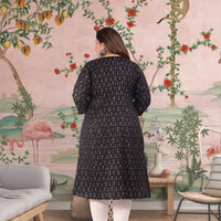  Rear angle highlighting A-line sway and blooms