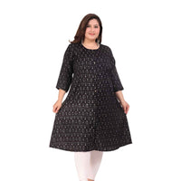 Kurti isolated like a midnight breeze