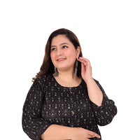 Kurti isolated like a midnight breeze