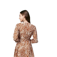  Reverse view of delicate seams