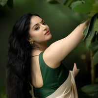 Rear view with smooth pallu fall and soft drape