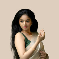  Right view with blouse detail and check finish
