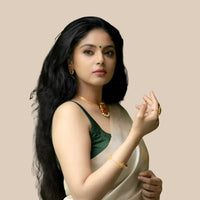  Right view with blouse detail and check finish