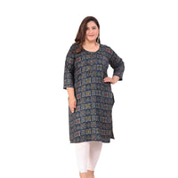  Isolated front view showing the kurti’s clean capsule fit 🌟