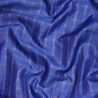 Close-up of studio pallu with cotton silk shine and grid