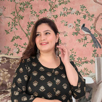  Front view: Green kurti against dewy morning fields