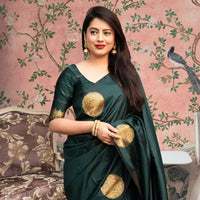 Front view of green printed silk saree in royal setting