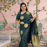  Front view of green printed silk saree in royal setting